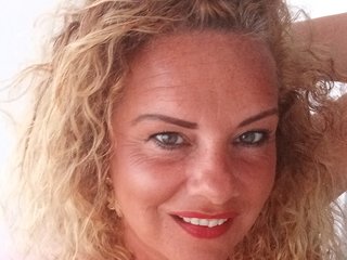 Erotik görüntülü sohbet Lussyanna