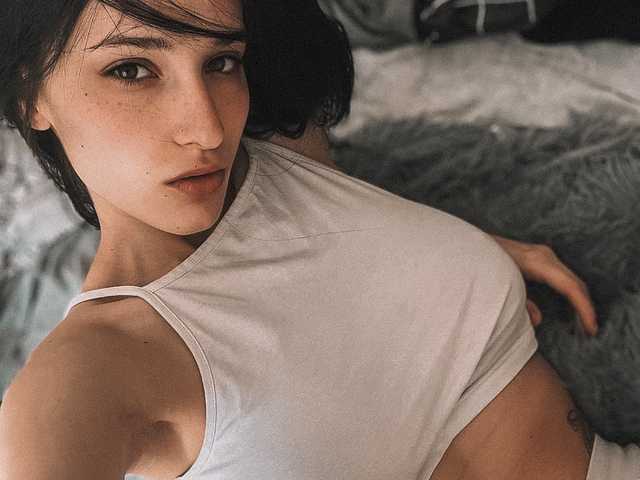 Profilin fotoğrafı LuxBrunette