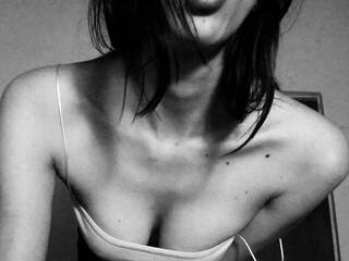 Erotik görüntülü sohbet MadameLia