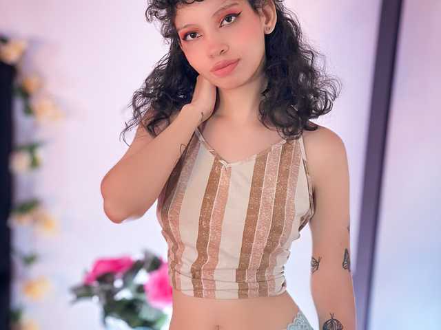 Profilin fotoğrafı maddiecharlotte