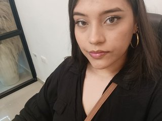 Erotik görüntülü sohbet MaddieEvans