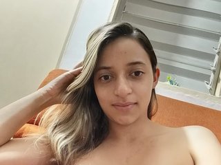 Erotik görüntülü sohbet MaddieLoyd