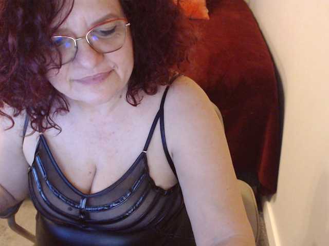 Fotoğraflar maggiemilff68 #mistress #mommy #roleplay #squirt #cei #joi #sph - every flash 50 tok - masturbate and multisquirt 450- one tip