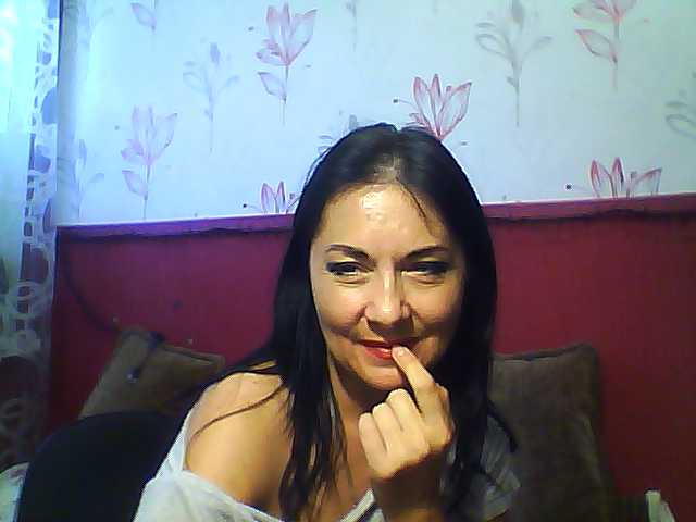 Fotoğraflar MailysaLay I'll watch your cam for 30. Topless - 50. Naked - 200
