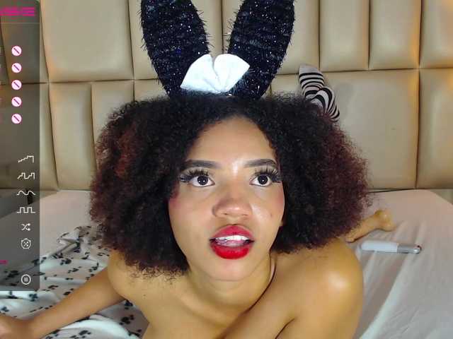 Fotoğraflar MalaikaBrown Today i need your vibes in my Boobs! ♥ My PVT is Open if you want real fun