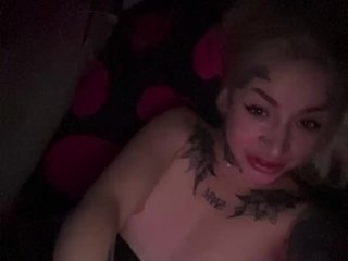 Erotik görüntülü sohbet Lil_Lu