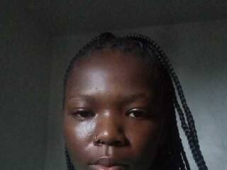 Erotik görüntülü sohbet Mamsy-1