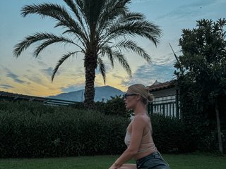 Erotik görüntülü sohbet Manymoney1
