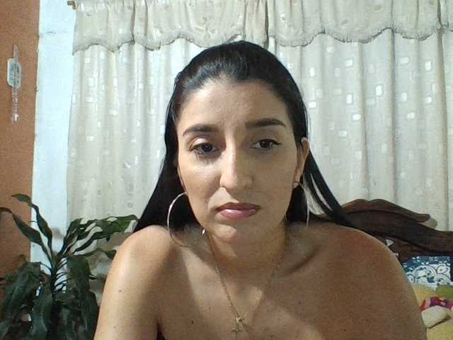 Fotoğraflar mao022 hey guys for 2000 [none] tokens I will perform a very hot show with toys until I cum we only need [none] tokens