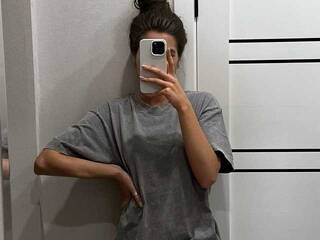 Erotik görüntülü sohbet Margo691