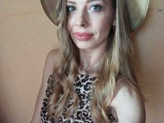 Erotik görüntülü sohbet Hyupobibih