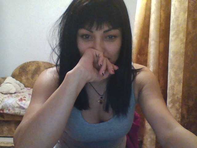 Fotoğraflar Mariya85 Add to friends 6 tok Open your camera 8 tok Private message to you 10 tok