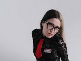 Erotik görüntülü sohbet MarvinaMarmelad