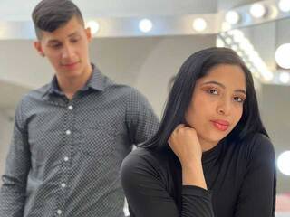 Erotik görüntülü sohbet Max-and-Hanna