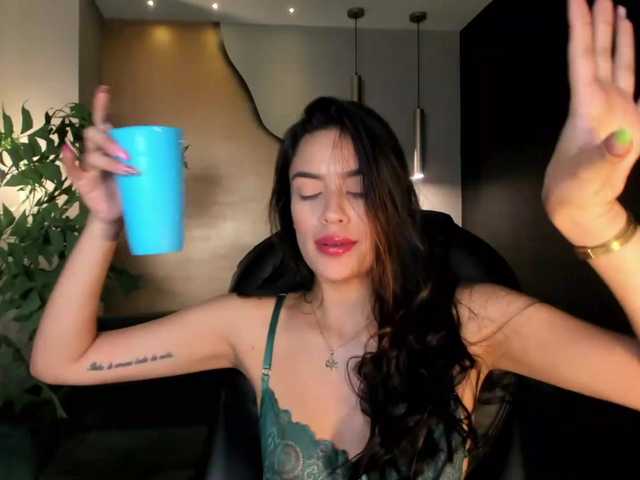 Yayın ekran görüntüleri MayaRivera
