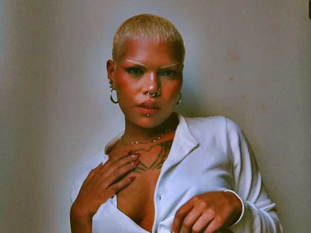 Profilin fotoğrafı Maze-silver-star