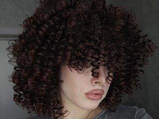 Erotik görüntülü sohbet xoxoxo_adelin