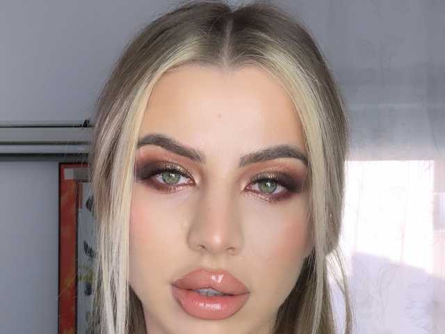 Profilin fotoğrafı Megan-Ros