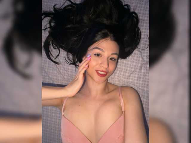 Yayın ekran görüntüleri _Meggi_