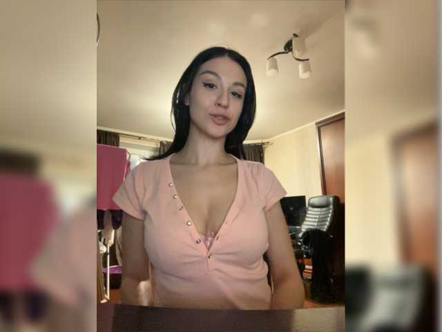 Yayın ekran görüntüleri _Meggi_