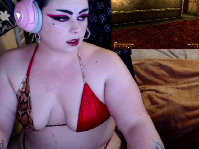 Fotoğraflar Megz6669 Lingerie Gaming Party!!!! #smoking #femdom #chubby #bbw #gaming