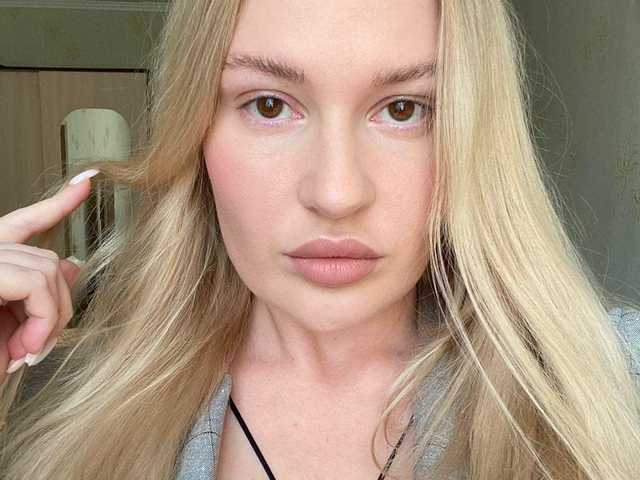 Profilin fotoğrafı FemdomJOI