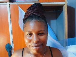 Erotik görüntülü sohbet MeldaSwits