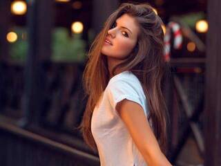 Erotik görüntülü sohbet MelodyDean