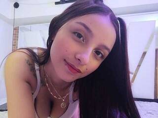 Erotik görüntülü sohbet Mia-Brown