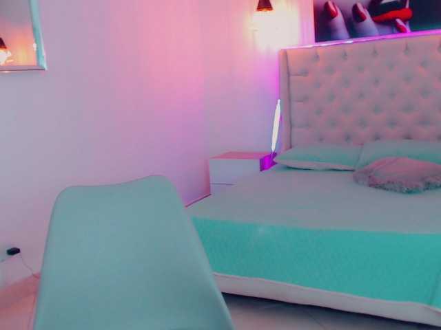 Fotoğraflar mia-candyh Hello my loves, welcome to my room .... ready to have fun. ??