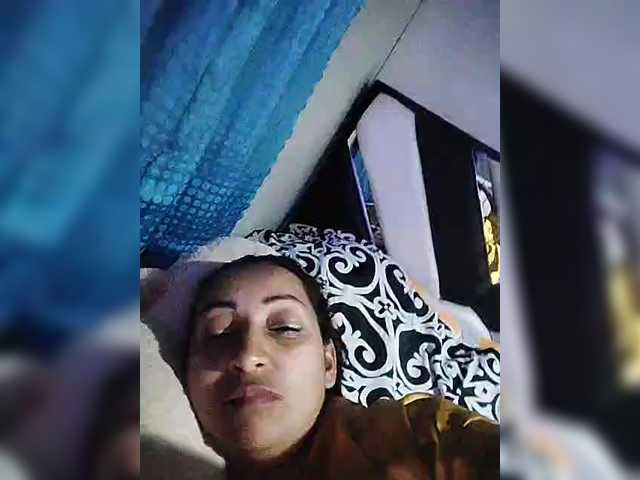 Yayın ekran görüntüleri Mia-Pink