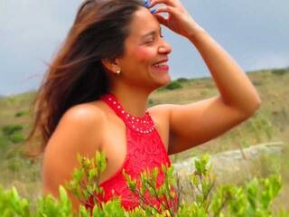 Erotik görüntülü sohbet Beautifull_Rouse