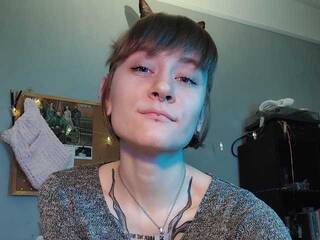 Erotik görüntülü sohbet MiaAsakura