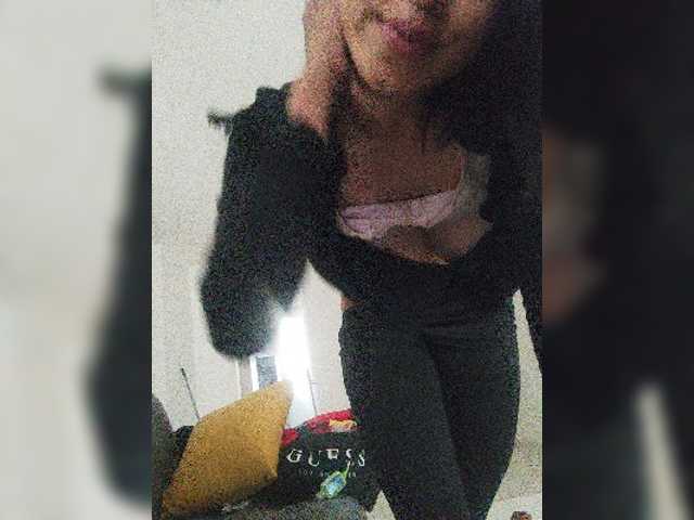 Fotoğraflar MiaRoa_ WELCOME GUYS ♥ SPIT TITS AND SHOW BOOBS + FULL NAKED WITH PANTYHOSE ♥ EXPLICIT AND FUCKING SHOW ONLY IN PVT #latina #new #lush #pvt #c2c