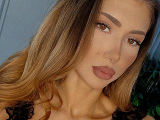 Erotik görüntülü sohbet Michanelle