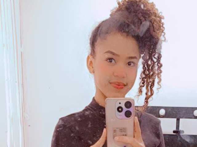 Profilin fotoğrafı michell-