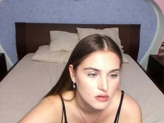 Yayın ekran görüntüleri MichelleAlso