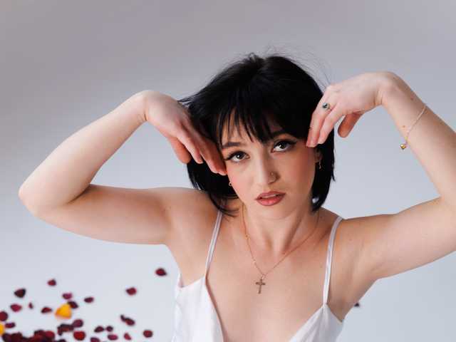 Profilin fotoğrafı Midnight_Eva_Mi