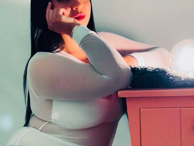 Profilin fotoğrafı miia-1bigboobs