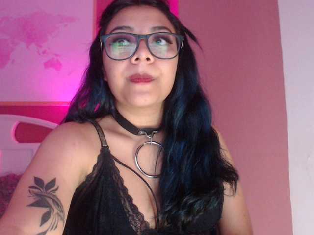 Fotoğraflar MiissMegan Orgasms at the click of a button! CONTROL ME 100tk for 20 sec♥ PUSSY PLAY at every goal//sqirt every 5 goals!!buy my snap and i gave u 2 super hot vi #pussy $#lovense #squirt #sado