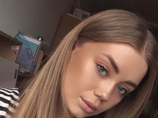 Erotik görüntülü sohbet MilaFantasy
