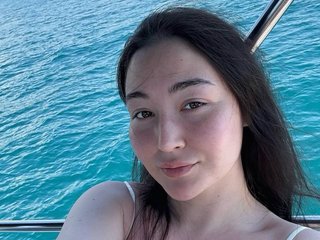 Erotik görüntülü sohbet MilaYumi