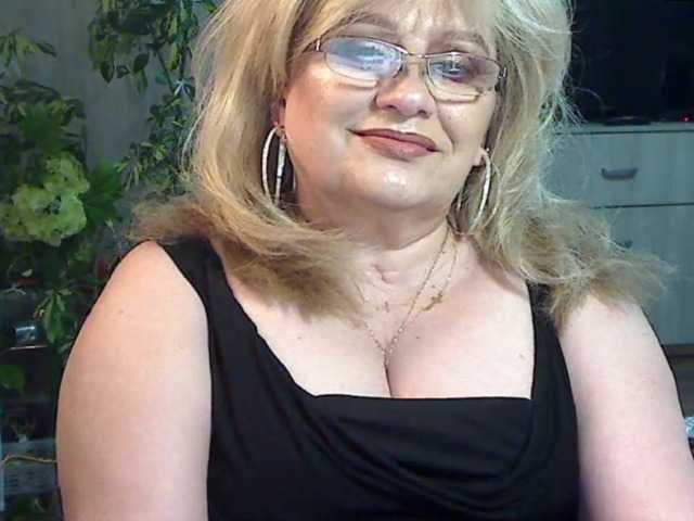 Fotoğraflar MilfKarla Hi boys, looking for a hot MILF on a wheelchair..? if you want to make me happy, come to me;)