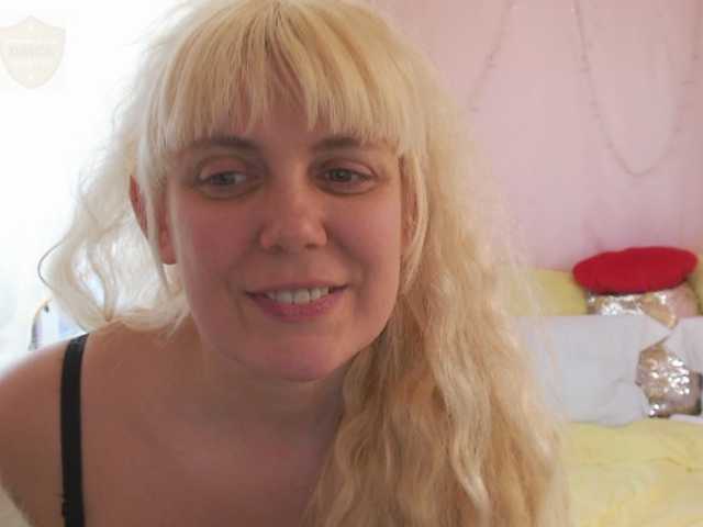 Fotoğraflar YoungMistress Lovense ON 5 tok. FOLLOW MY TWITTER @sunnysylvia5 I am Sexy with natural beauty! Long nipples 4cm and pussy with big lips and loud orgasm in private! Like me- put love, give gifts