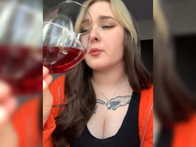 Yayın ekran görüntüleri Millkerykitty