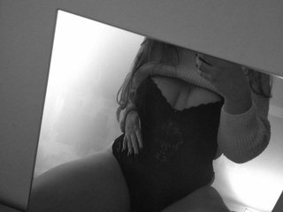 Erotik görüntülü sohbet Milly-sunny