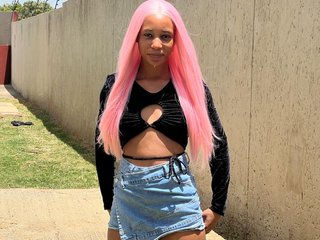 Erotik görüntülü sohbet Miniesquirts