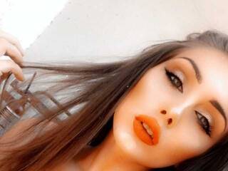 Erotik görüntülü sohbet MiraBOMB