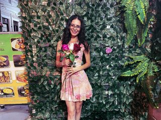 Erotik görüntülü sohbet MiryamyrGoddess25
