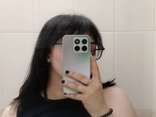 Erotik görüntülü sohbet miss-kapriz-love